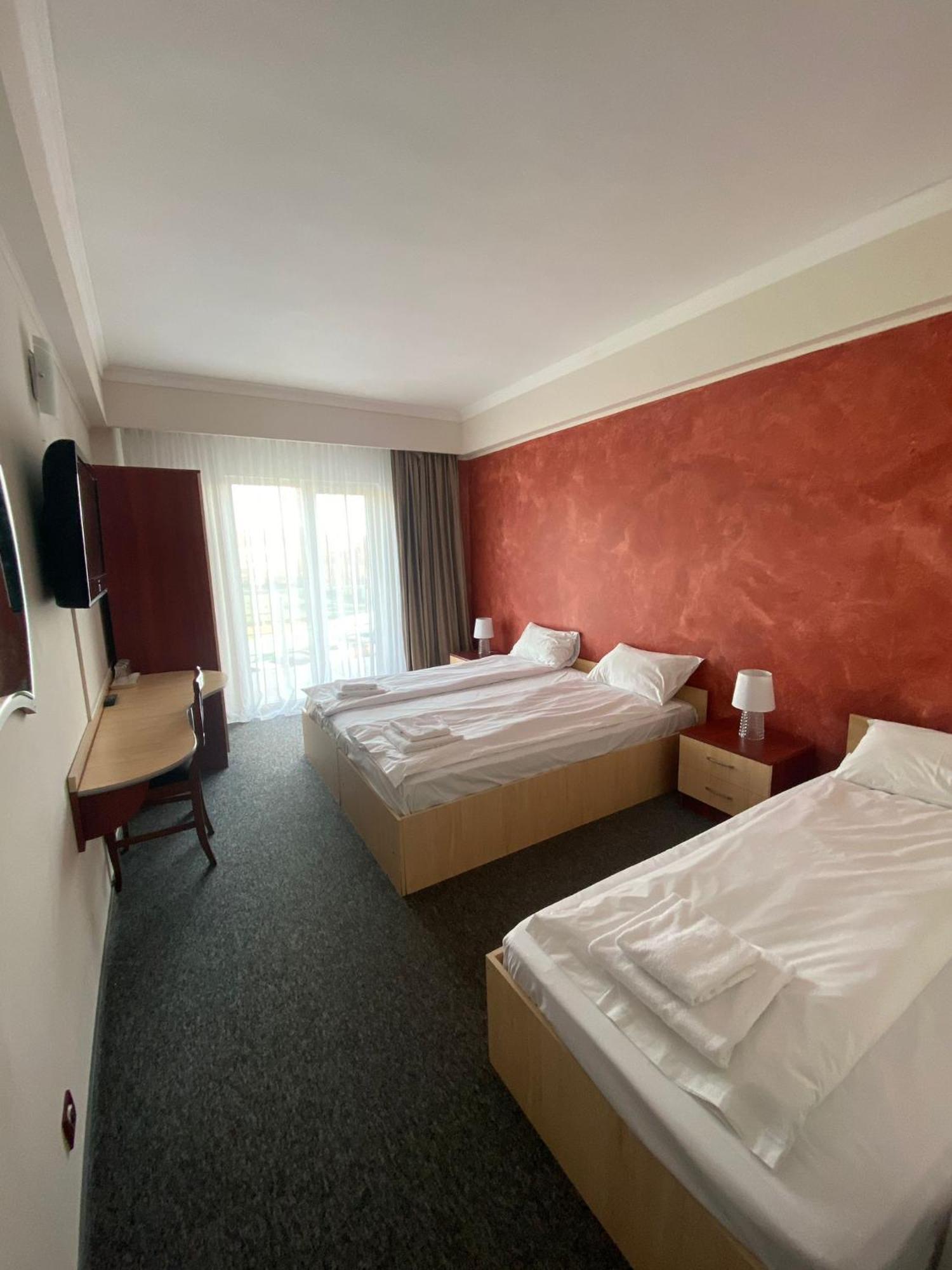 אורדאה Hotel Stadion מראה חיצוני תמונה